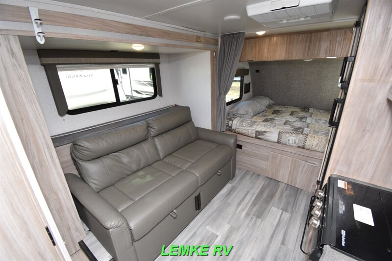 2021 Winnebago Micro Minnie 1808FBS   - Photo 10 - Rocklin, CA 95677