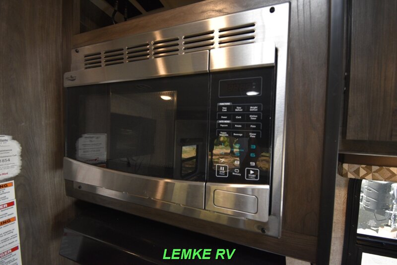 2017 Highland Ridge Open Range Ultra Lite 2410RL   - Photo 25 - Rocklin, CA 95677