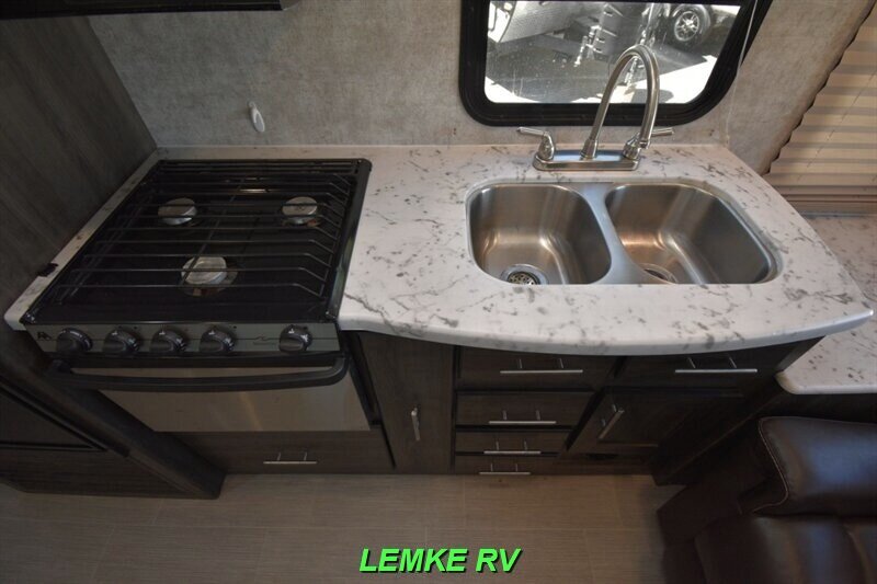 2017 Highland Ridge Open Range Ultra Lite 2410RL   - Photo 24 - Rocklin, CA 95677