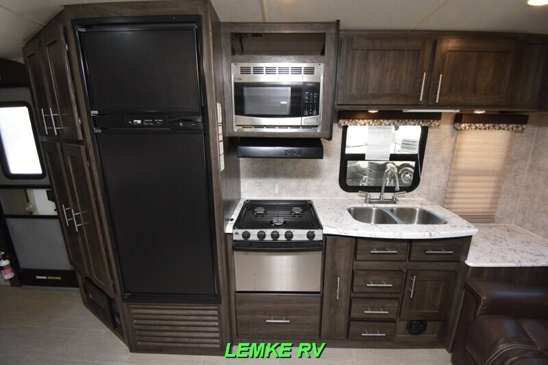 2017 Highland Ridge Open Range Ultra Lite 2410RL   - Photo 15 - Rocklin, CA 95677