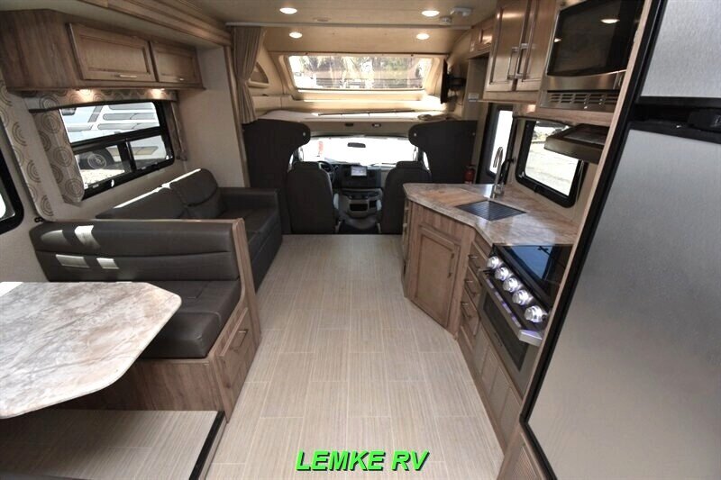 2022 Entegra Odyssey 26D   - Photo 5 - Rocklin, CA 95677