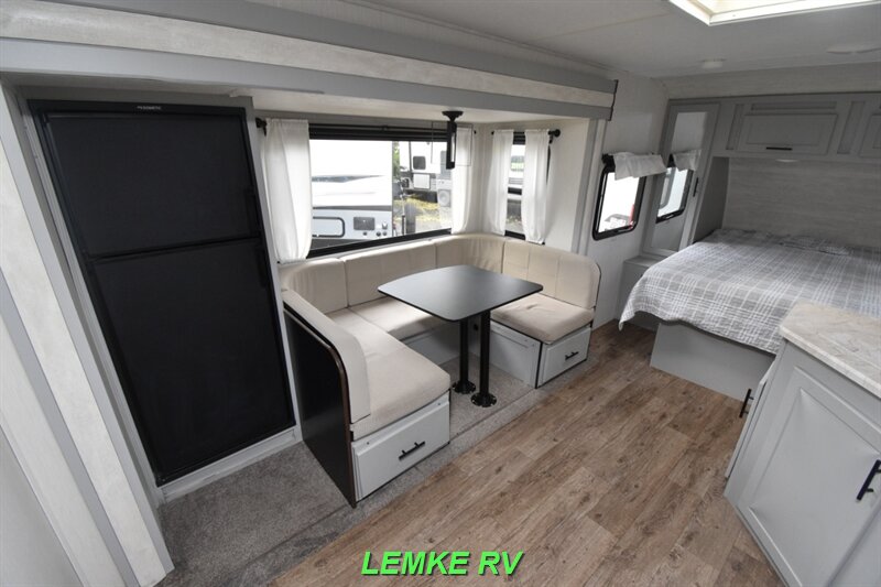 2021 Forest River Vibe 22RB   - Photo 9 - Rocklin, CA 95677