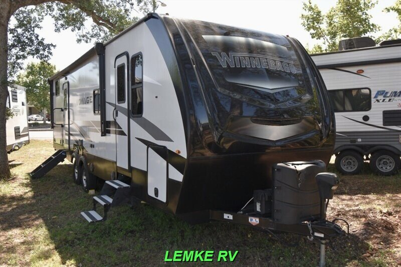 2022 Winnebago Voyage 3033BH   - Photo 1 - Rocklin, CA 95677
