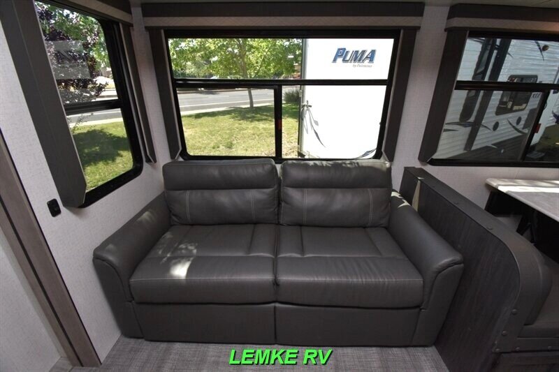 2022 Winnebago Voyage 3033BH   - Photo 23 - Rocklin, CA 95677