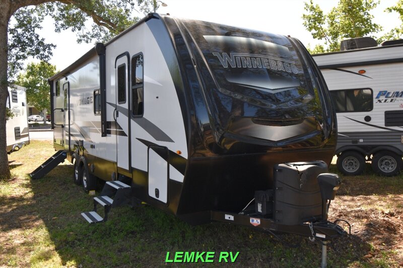 2022 Winnebago Voyage V3033BH   - Photo 1 - Rocklin, CA 95677