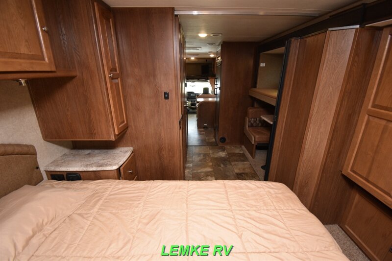 2017 Coachmen Leprechaun 310BH   - Photo 22 - Rocklin, CA 95677