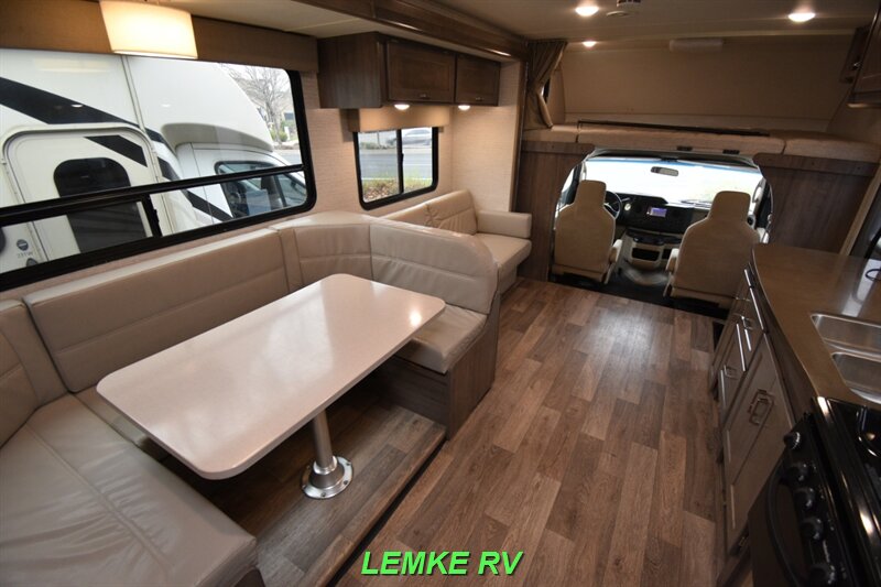 2020 Winnebago Minnie Winnie 31K   - Photo 13 - Rocklin, CA 95677