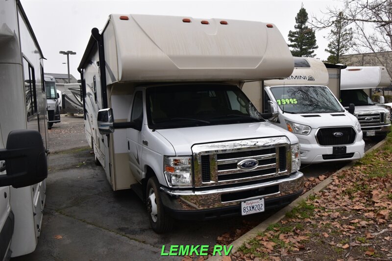 2020 Winnebago Minnie Winnie 31K   - Photo 1 - Rocklin, CA 95677