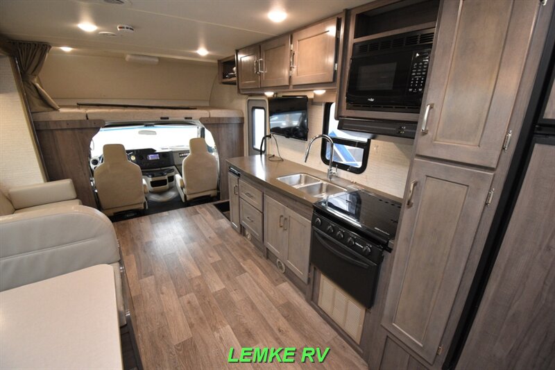 2020 Winnebago Minnie Winnie 31K   - Photo 19 - Rocklin, CA 95677