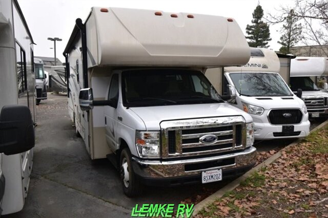 2020 Winnebago Minnie Winnie 31K  