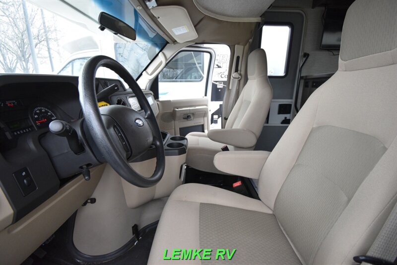 2020 Winnebago Minnie Winnie 31K   - Photo 27 - Rocklin, CA 95677