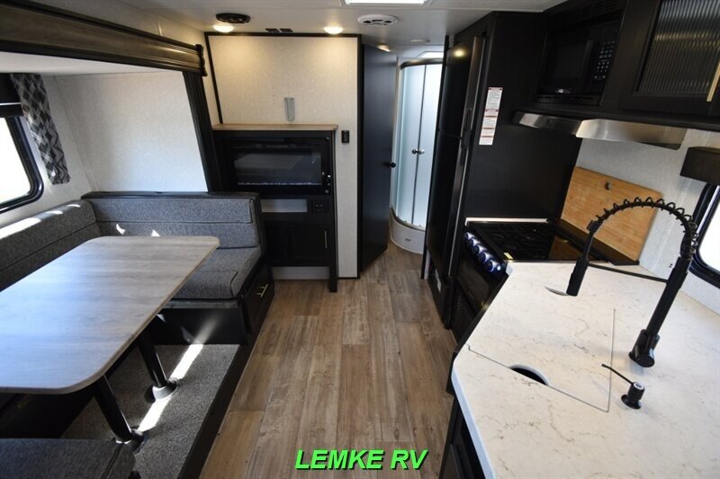 2021 Forest River Cherokee Grey Wolf 23MK   - Photo 2 - Rocklin, CA 95677