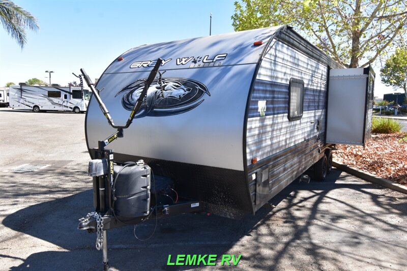 2021 Forest River Cherokee Grey Wolf Limited 23MK   - Photo 6 - Rocklin, CA 95677