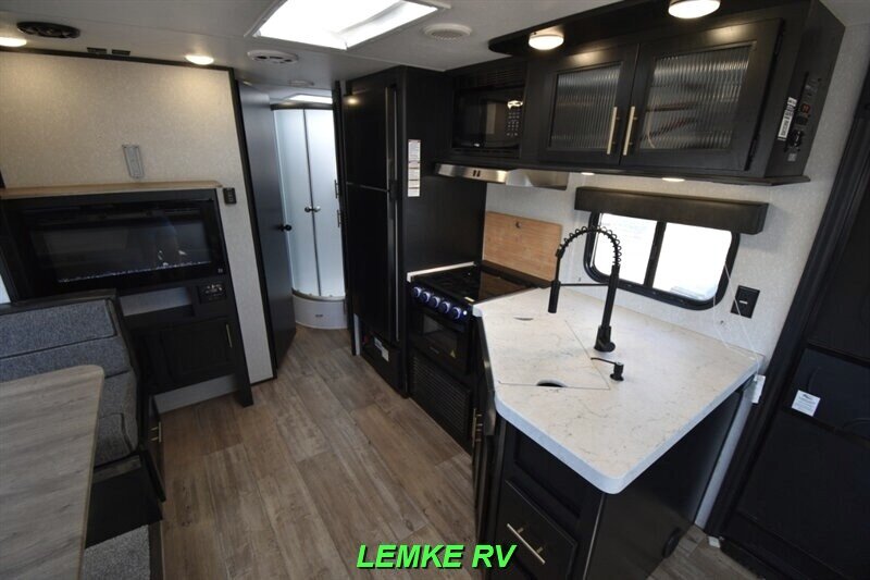 2021 Forest River Cherokee Grey Wolf 23MK   - Photo 12 - Rocklin, CA 95677
