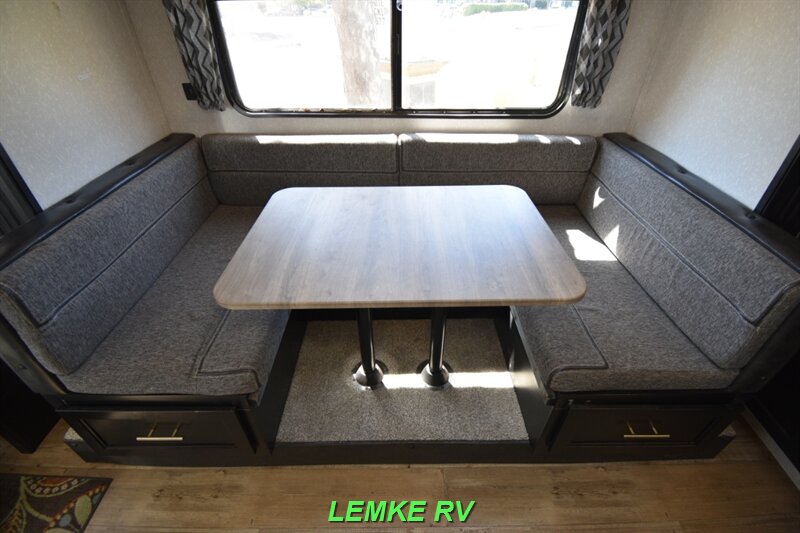 2021 Forest River Cherokee Grey Wolf Limited 23MK   - Photo 14 - Rocklin, CA 95677