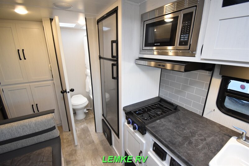 2024 Palomino Puma Ultra Lite 12FBS   - Photo 20 - Rocklin, CA 95677