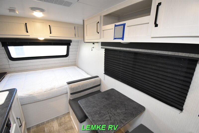 2024 Palomino Puma Ultra Lite 12FBS   - Photo 21 - Rocklin, CA 95677