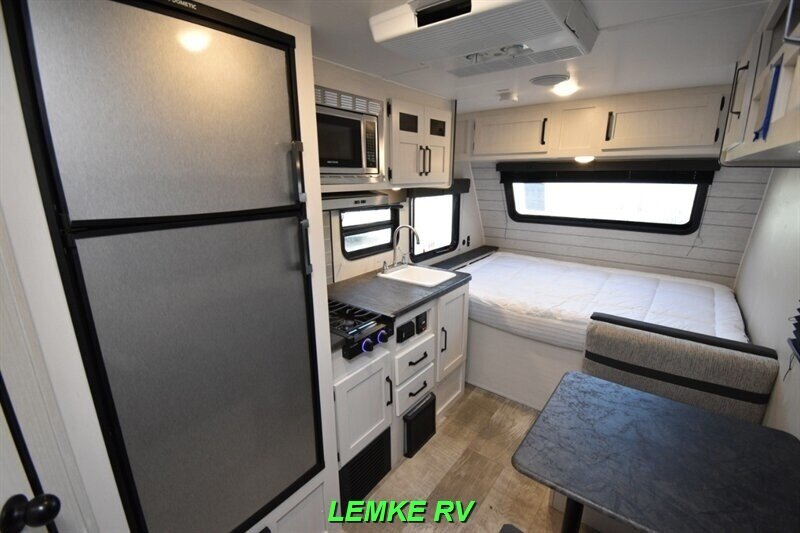 2024 Palomino Puma Ultra Lite 12FBX   - Photo 10 - Rocklin, CA 95677