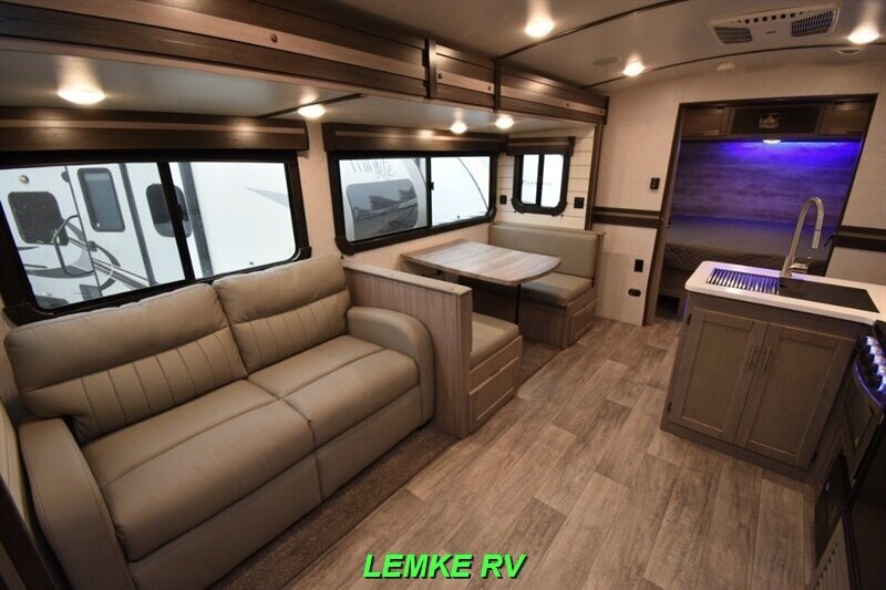 2021 Crossroads RV Sunset Trail 272BH   - Photo 14 - Rocklin, CA 95677