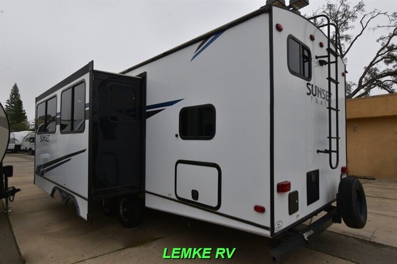 2021 Crossroads RV Sunset Trail 272BH   - Photo 7 - Rocklin, CA 95677