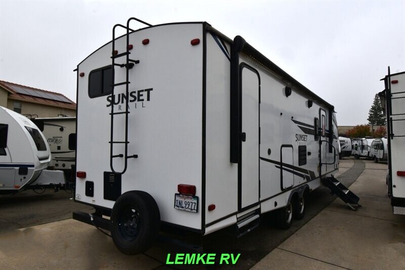 2021 Crossroads RV Sunset Trail 272BH   - Photo 9 - Rocklin, CA 95677