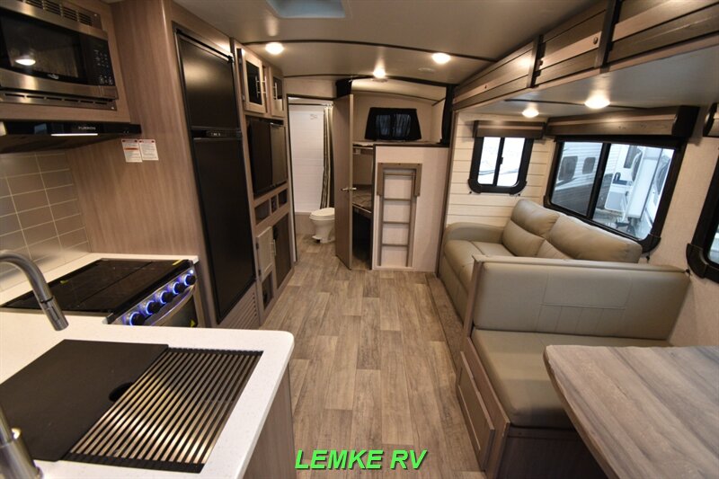 2021 Crossroads RV Sunset Trail 272BH   - Photo 2 - Rocklin, CA 95677