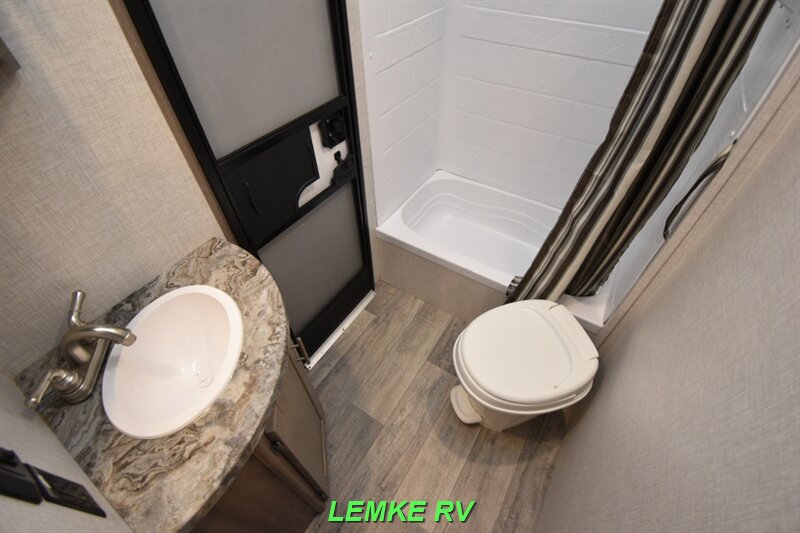 2021 Crossroads RV Sunset Trail 272BH   - Photo 20 - Rocklin, CA 95677