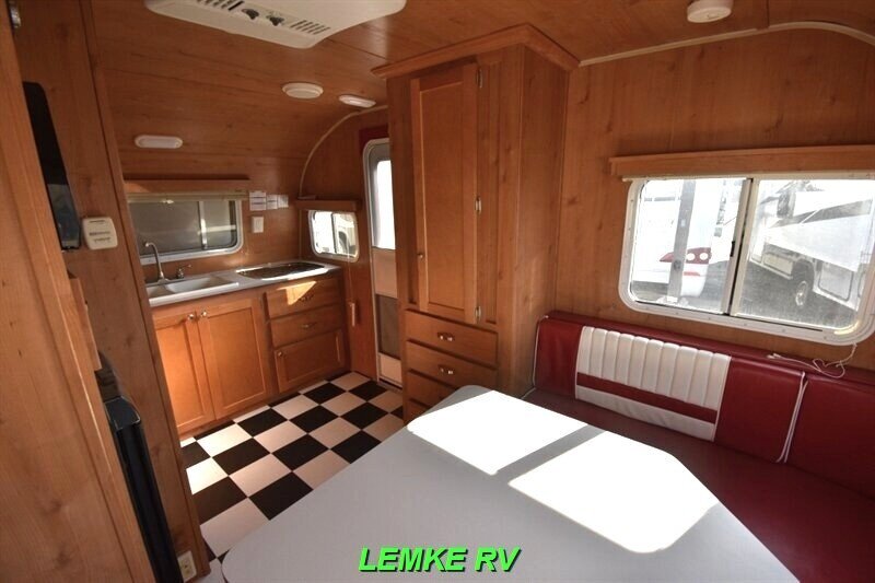 2018 Riverside RV Retro 157   - Photo 12 - Rocklin, CA 95677