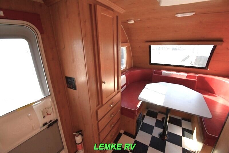2018 Riverside RV Retro 157   - Photo 11 - Rocklin, CA 95677