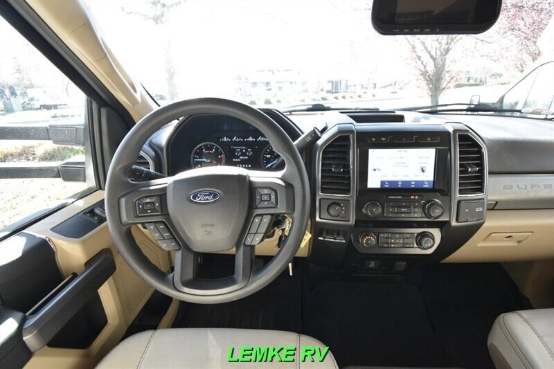 2021 Thor Magnitude XG32   - Photo 9 - Rocklin, CA 95677