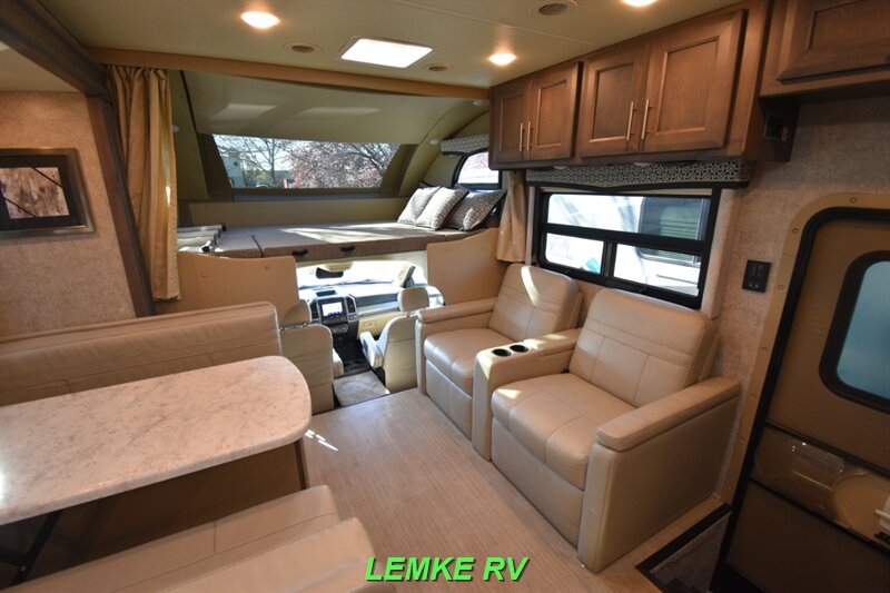 2021 Thor Magnitude XG32   - Photo 22 - Rocklin, CA 95677