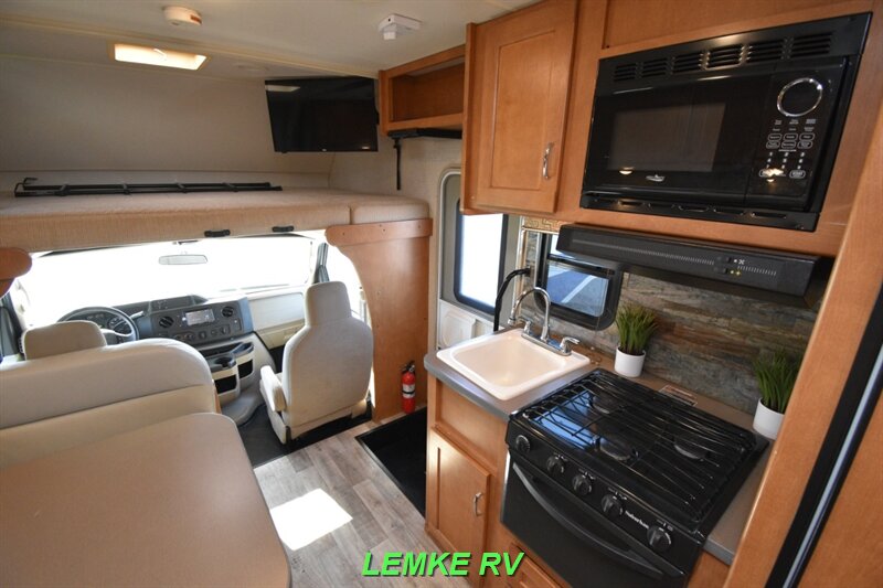 2017 Winnebago Minnie Winnie 22R   - Photo 21 - Rocklin, CA 95677