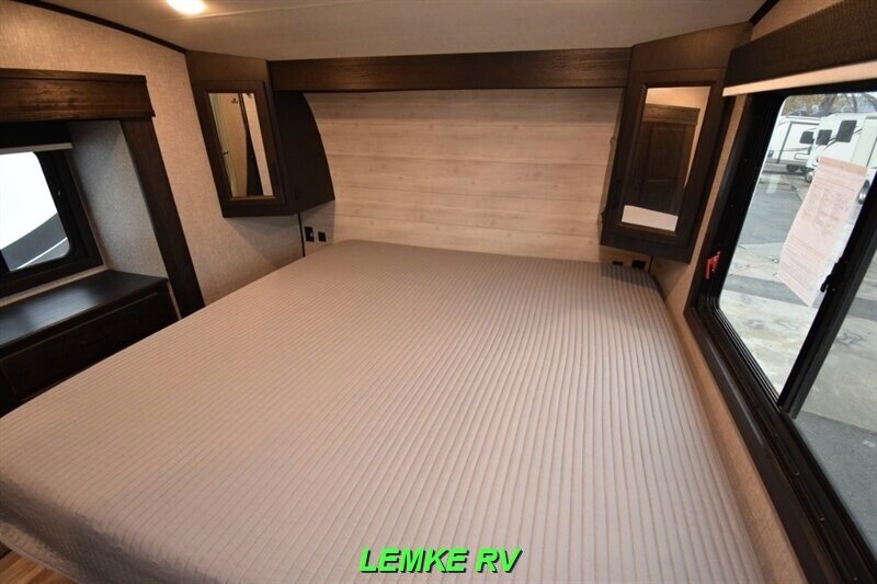 2023 Jayco Eagle HT 28.5RSTS   - Photo 17 - Rocklin, CA 95677