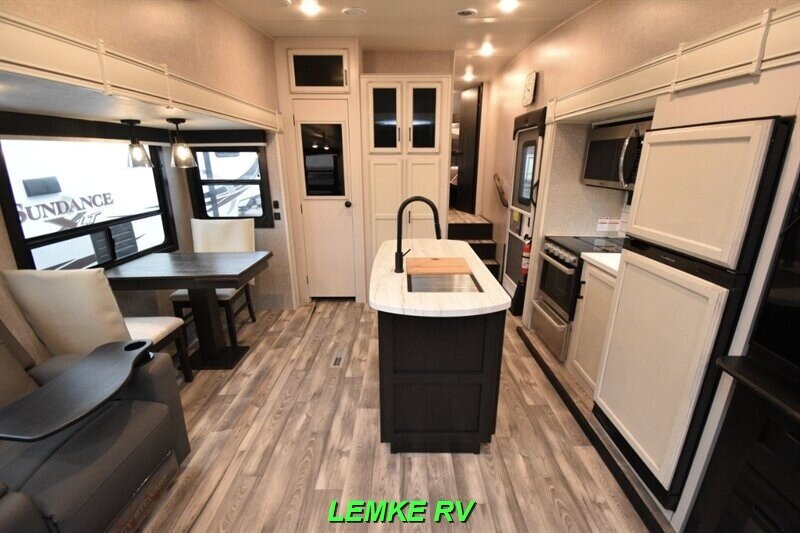 2023 Jayco Eagle HT 28.5RSTS   - Photo 5 - Rocklin, CA 95677