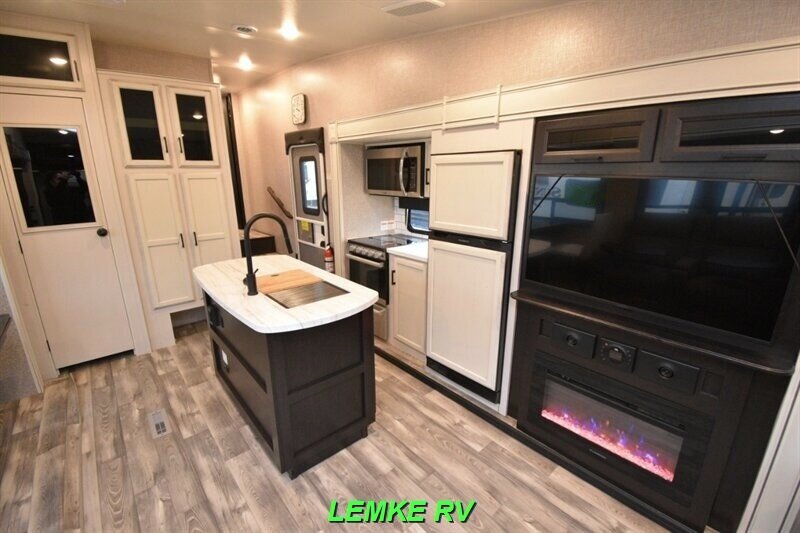 2023 Jayco Eagle HT 28.5RSTS   - Photo 11 - Rocklin, CA 95677