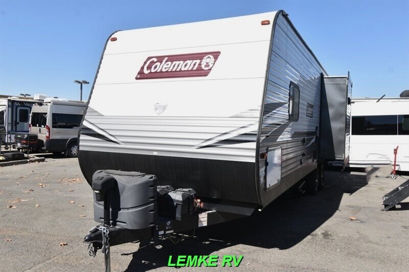 2021 Dutchmen Coleman Lantern 270TQ   - Photo 6 - Rocklin, CA 95677