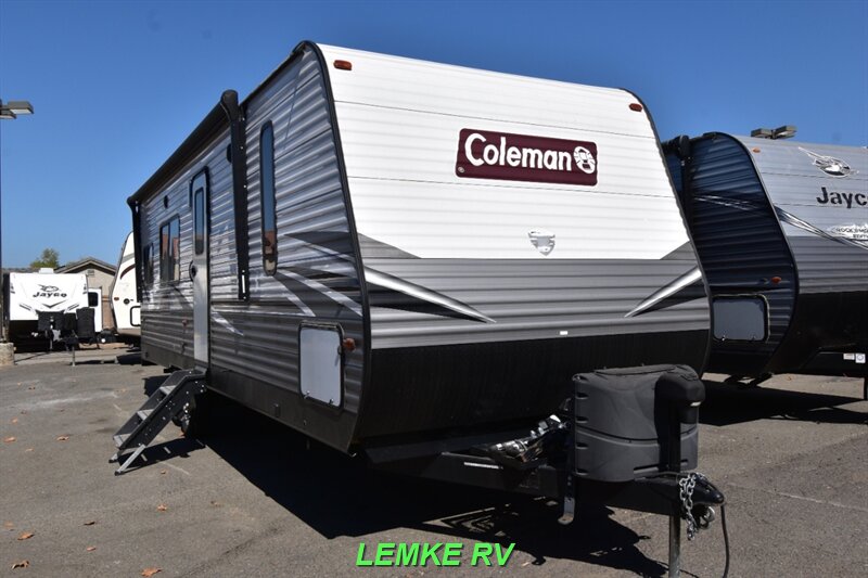 2021 Dutchmen Coleman Lantern 270TQ   - Photo 1 - Rocklin, CA 95677