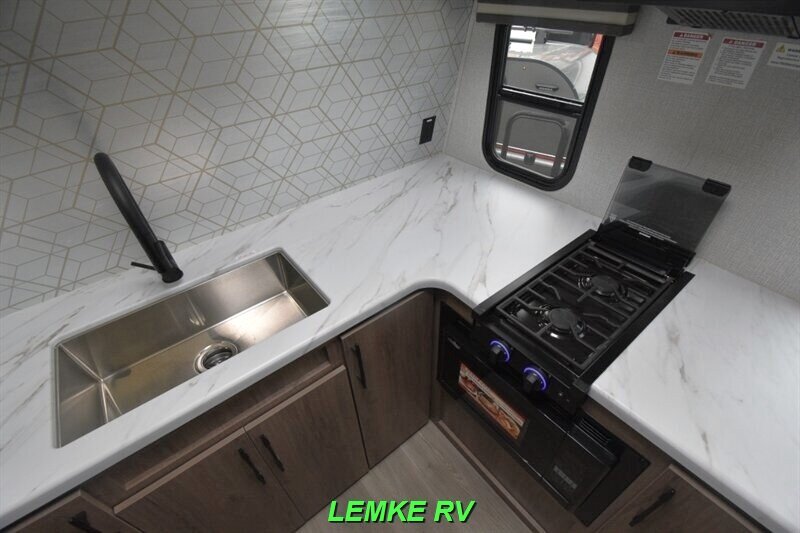 2024 Grand Design Imagine AIM 14MS   - Photo 15 - Rocklin, CA 95677