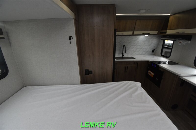 2024 Grand Design Imagine AIM 14MS   - Photo 21 - Rocklin, CA 95677