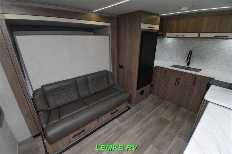 2024 Grand Design Imagine AIM 14MS   - Photo 11 - Rocklin, CA 95677