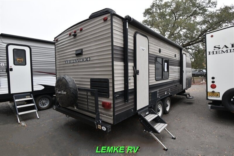 2019 Forest River Wildwood X-Lite 231RKXL   - Photo 10 - Rocklin, CA 95677