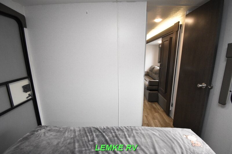 2019 Forest River Wildwood X-Lite 231RKXL   - Photo 19 - Rocklin, CA 95677
