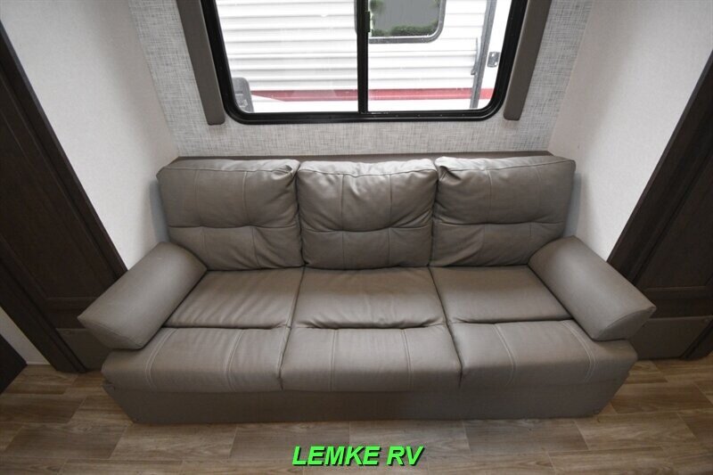 2019 Forest River Wildwood X-Lite 231RKXL   - Photo 23 - Rocklin, CA 95677