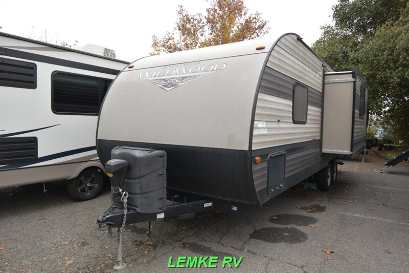 2019 Forest River Wildwood X-Lite 231RKXL   - Photo 7 - Rocklin, CA 95677