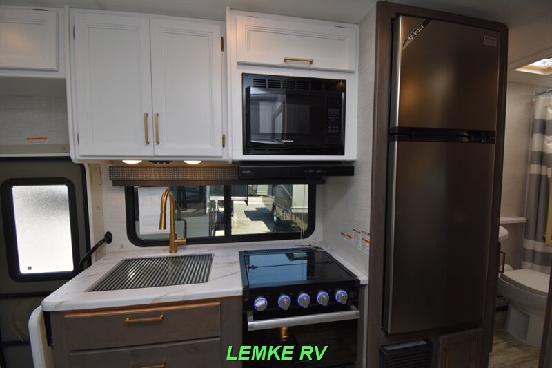 2024 Thor Chateau 22B   - Photo 14 - Rocklin, CA 95677