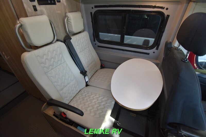 2022 Winnebago Solis 59PX   - Photo 14 - Rocklin, CA 95677