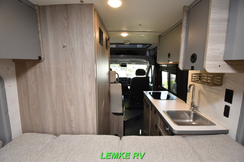 2022 Winnebago Solis 59PX   - Photo 20 - Rocklin, CA 95677