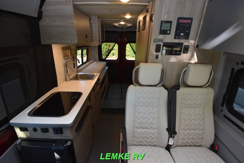 2022 Winnebago Solis 59PX   - Photo 2 - Rocklin, CA 95677
