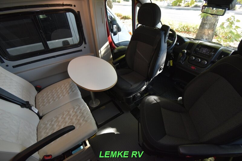 2022 Winnebago Solis 59PX   - Photo 21 - Rocklin, CA 95677