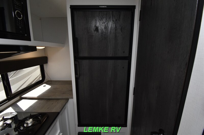 2021 Keystone Hideout 174RK   - Photo 13 - Rocklin, CA 95677